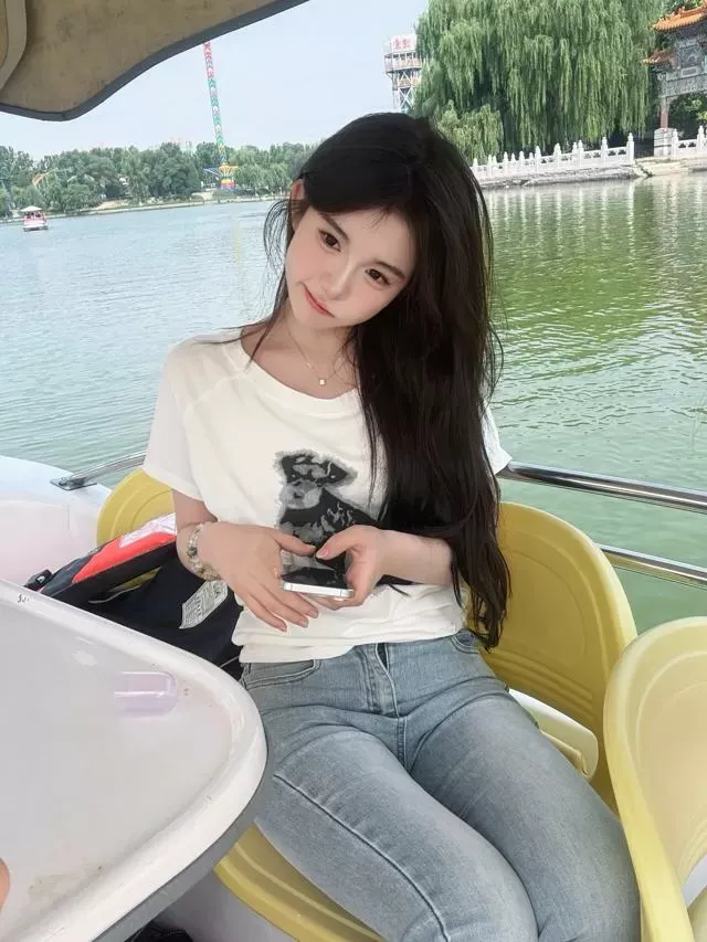 小桃子 Gallery 4