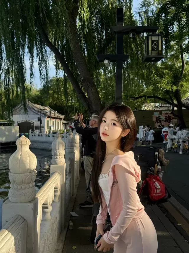 小桃子 Gallery 7