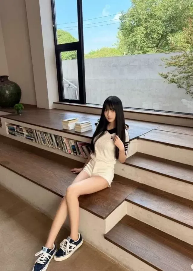 普陀170c07年学生可骚可纯bb Gallery 7