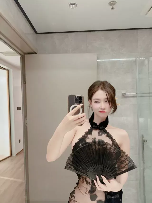 爆款极品网红时尚博主👸乔丽叶 Gallery 8