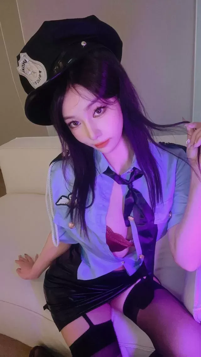 浦东极品AV骚女郎👸张波芝 Gallery 7