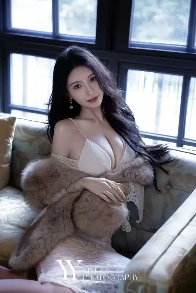 静安172大G模特硬万 Gallery 4
