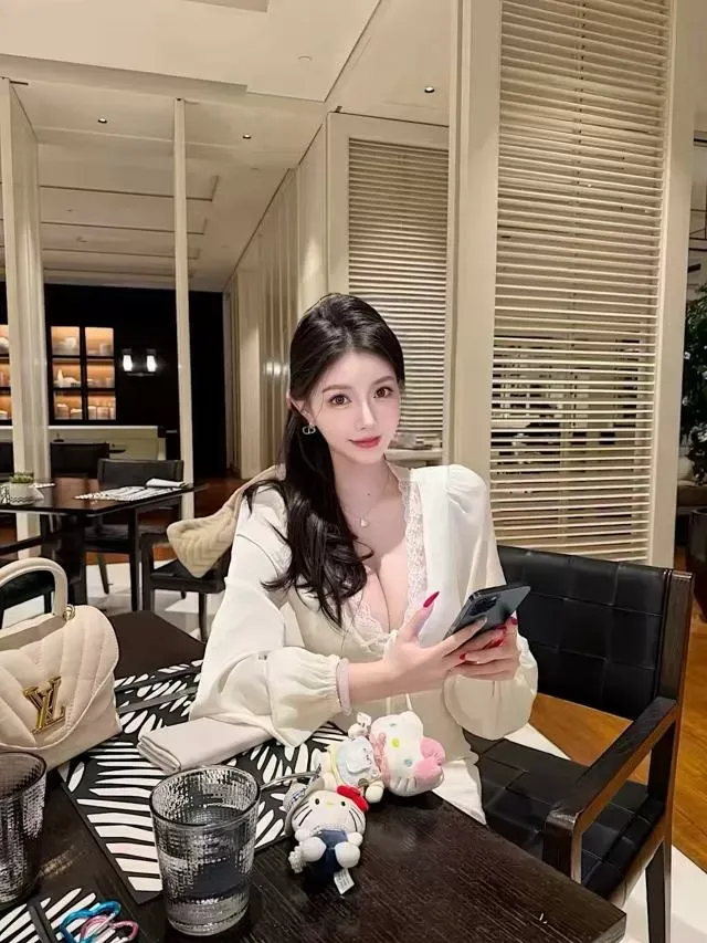 静安172大G模特硬万 Gallery 11