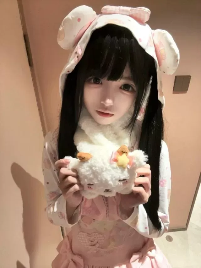 贝贝萝莉撒点粉 Gallery 2