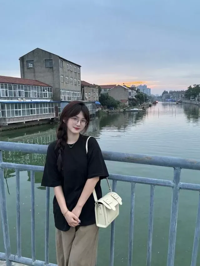 同桌学妹璐璐 Gallery 6