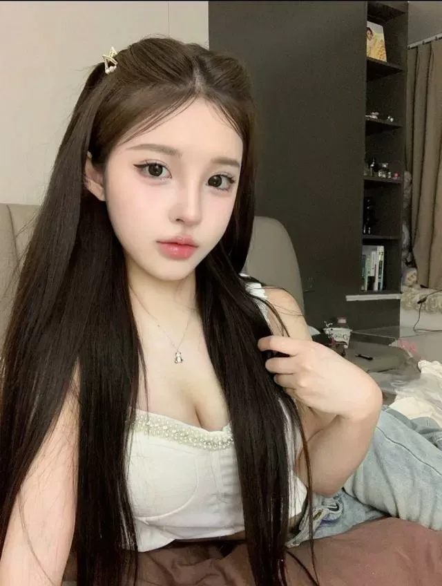 普陀168E纯欲天花板童颜巨乳鹦鹉 Gallery 5