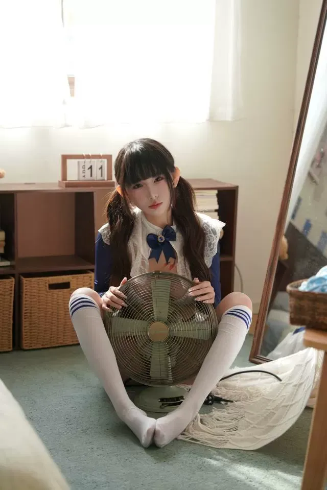 松江新人甜崽《假赔钱》 Gallery 1