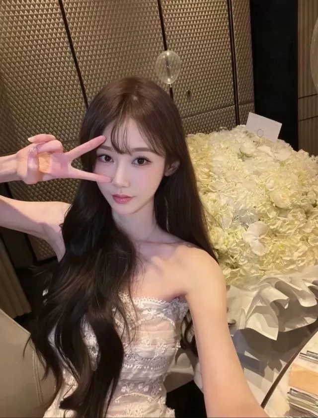 普陀 极品反差 白小纯 女神风格 小鱼 Gallery 2