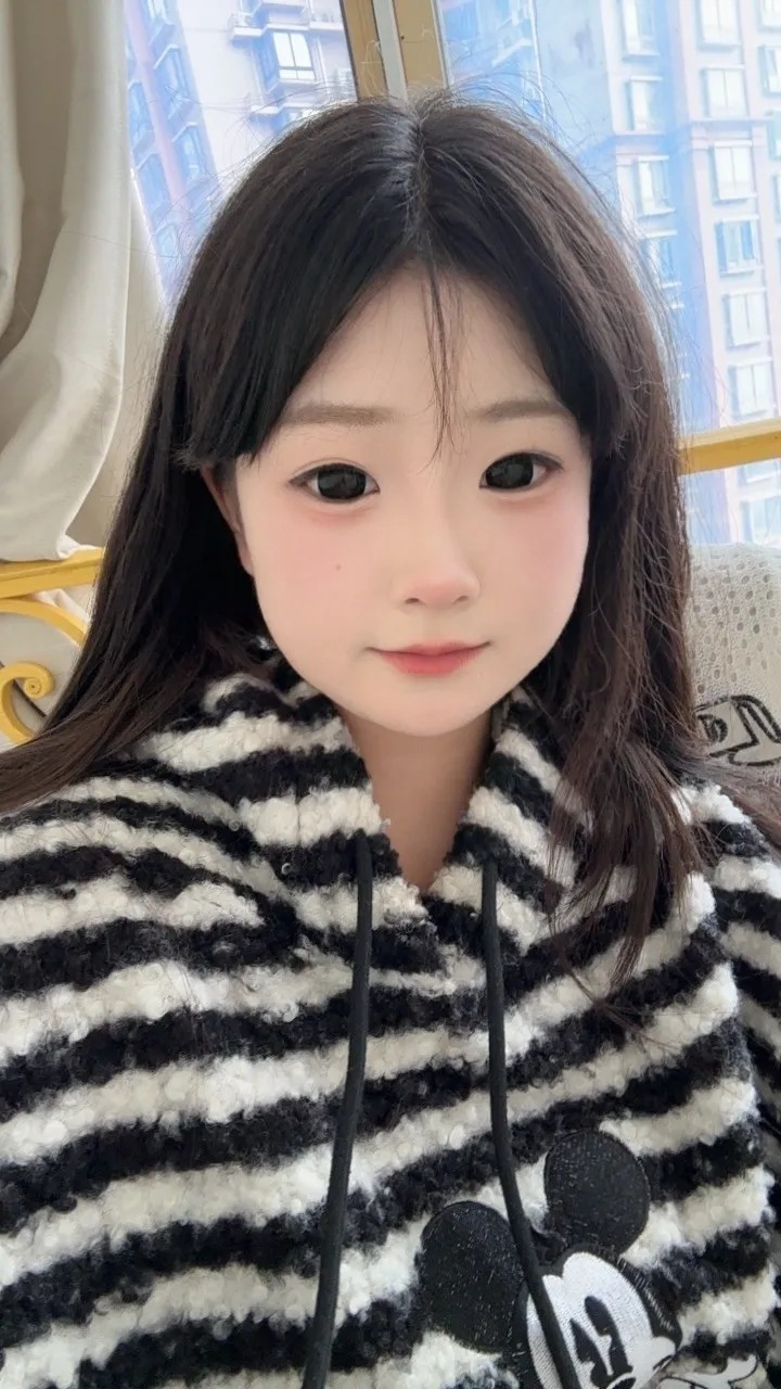 08豆豆bxc极品萝莉 学生妹短期兼职，馒头B Gallery 1