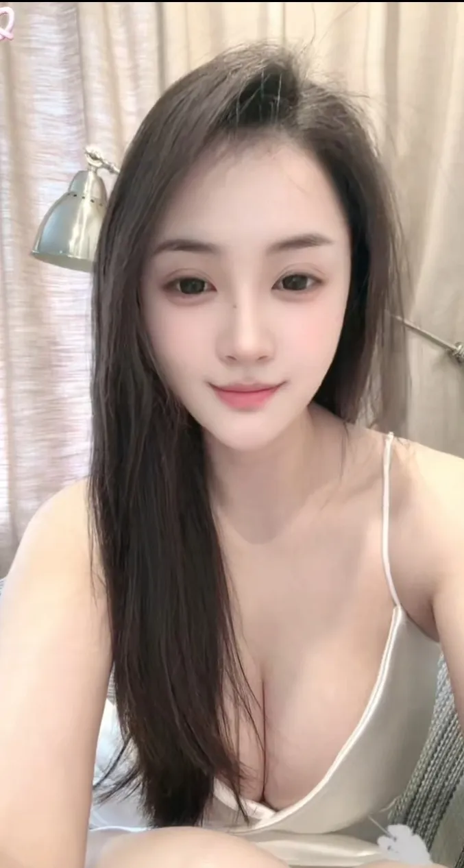 陆家嘴极品服务型御姐-诗悦🉑毒龙,口爆,深喉 Gallery 4