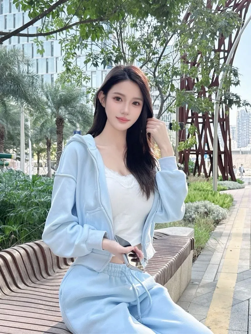 霜霜 极品校花床上摇摇乐 Gallery 2