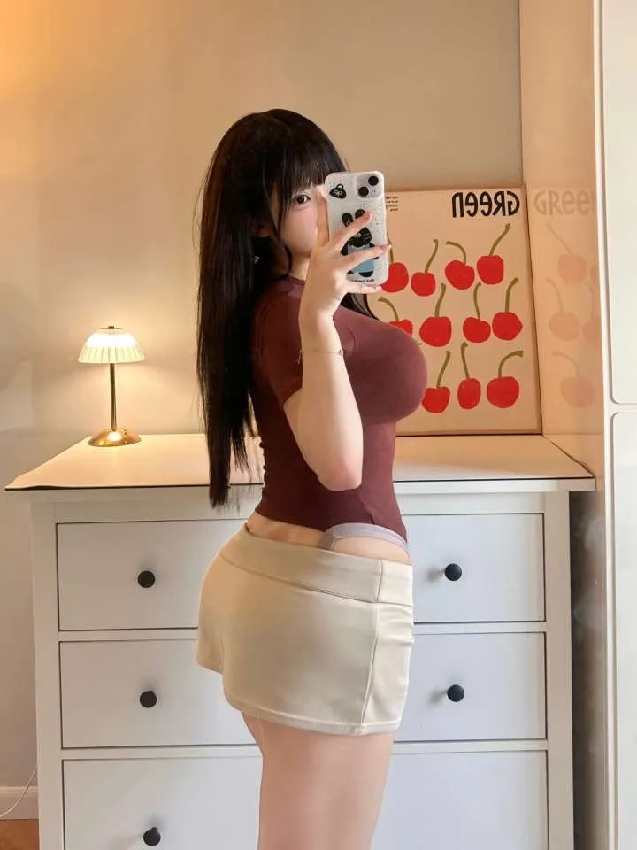 佳佳 纯欲小奶牛 F巨乳净重18斤 Gallery 4