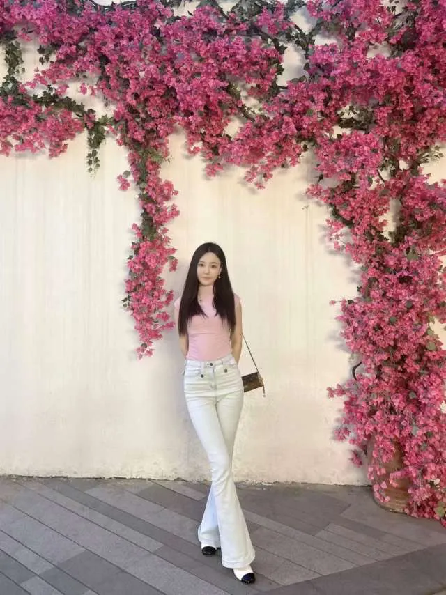 小鱼儿 极品御姐 Gallery 6