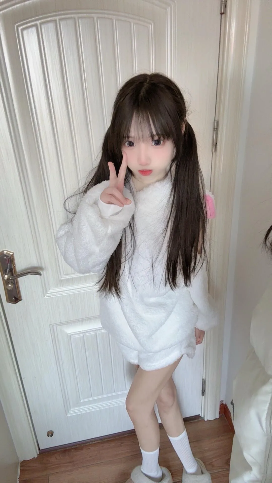 08新人娇小萝莉 小小🉑变装游戏 Gallery 6