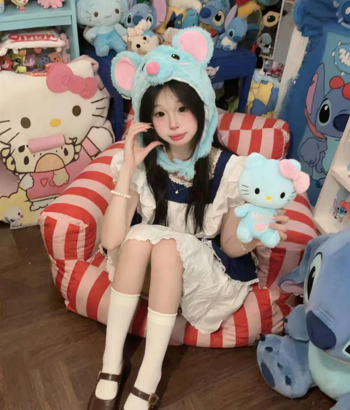 08纯天然白虎 学生兼职 Gallery 1