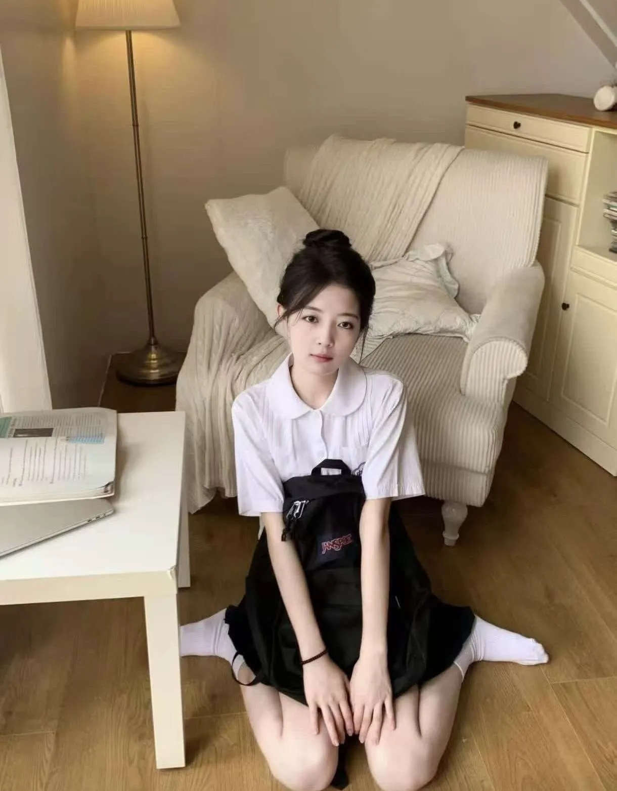 点点❤️白小纯～骨感筷子腿 Gallery 4