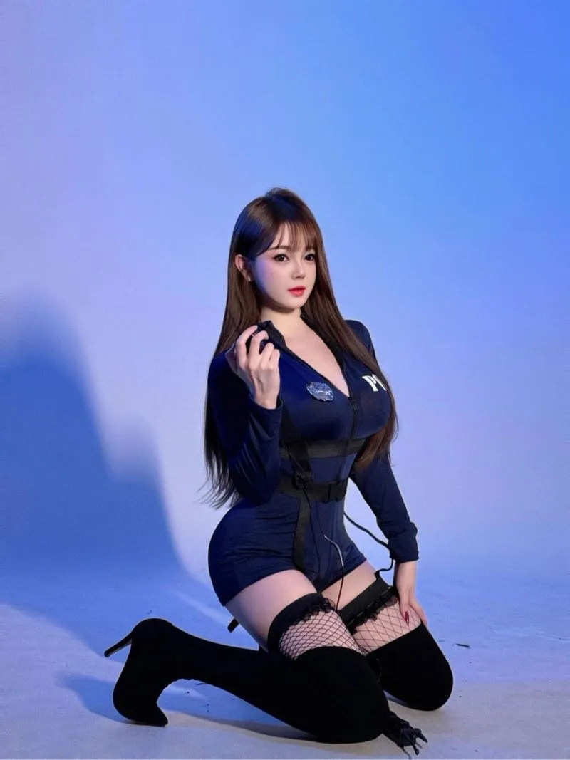 浦东 小苹 跨界御姐 身材丰满 Gallery 5