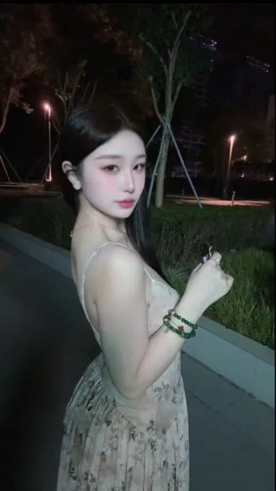 番茄 天然D 极具性感 会挑逗会来事 Gallery 6