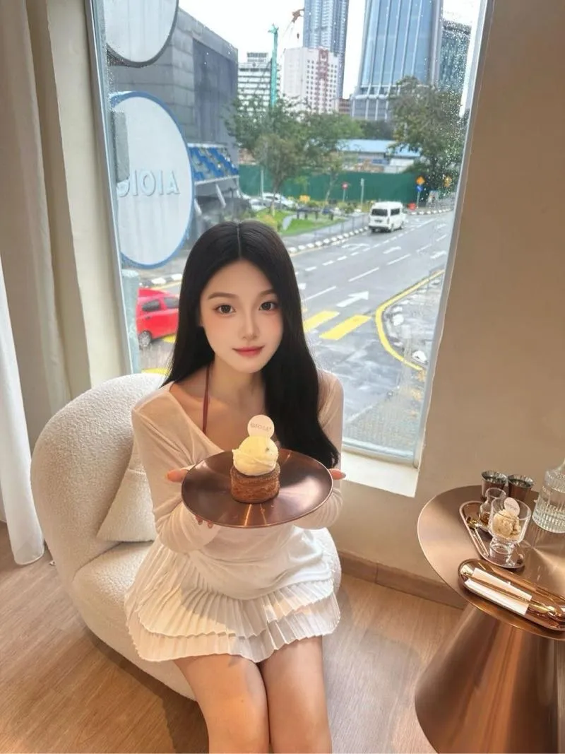 陆家嘴小五极品白小纯敏感体质 Gallery 4