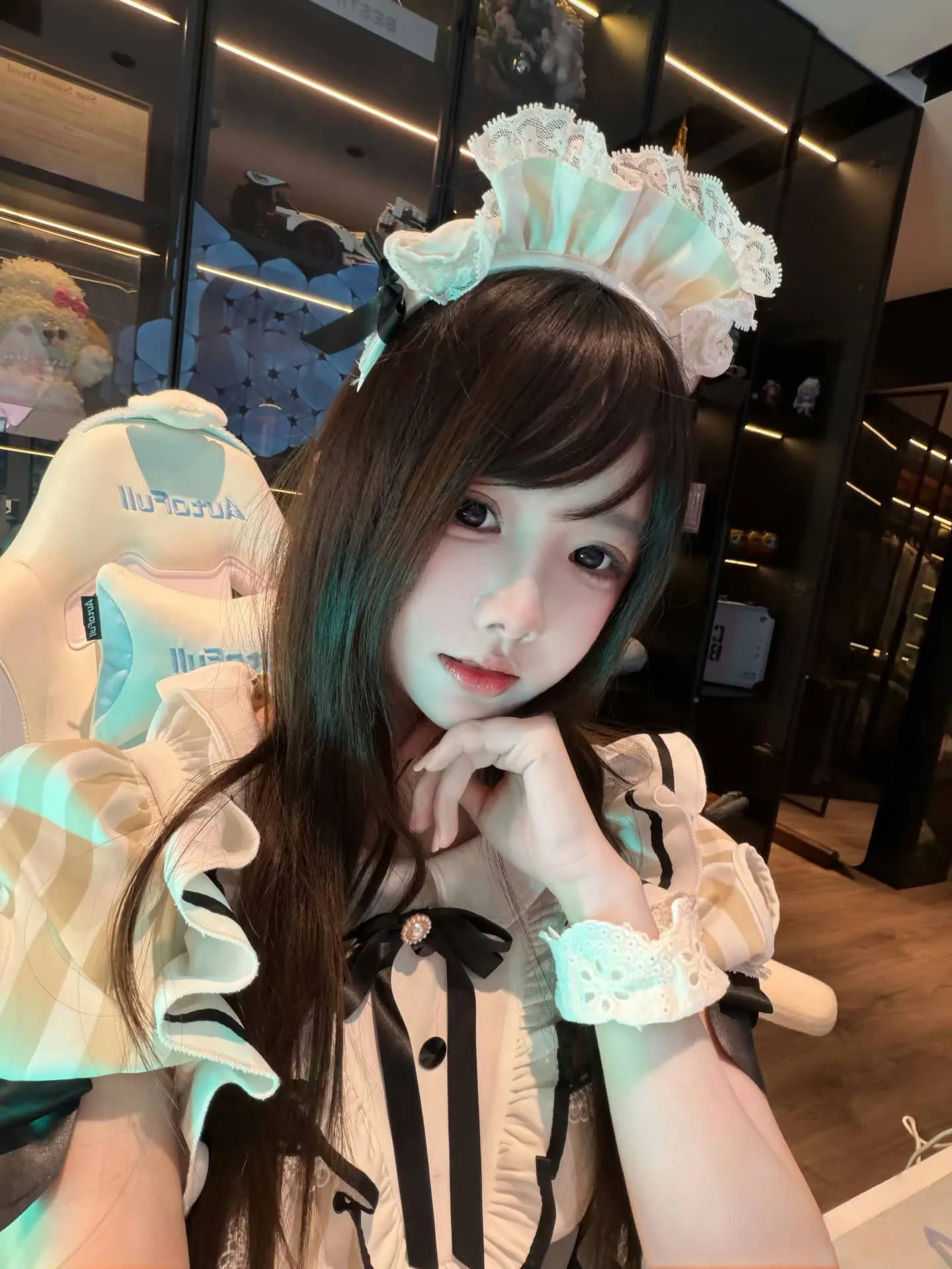 普陀 美娇 丝滑白嫩双峰 超前发育 Gallery 5