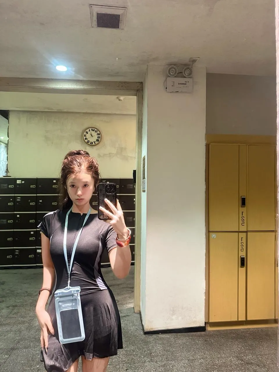 浦东 奶盖 少萝型白虎 健身博主 Gallery 5