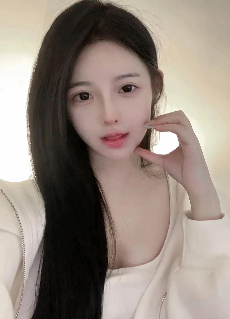 闵行楚幼 极品小萝莉 甜美可爱白小纯 馒头逼超紧 Gallery 3