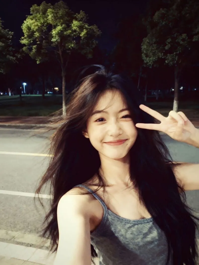 灵灵 萝莉学妹 睡前限定 不定时上线 Gallery 4