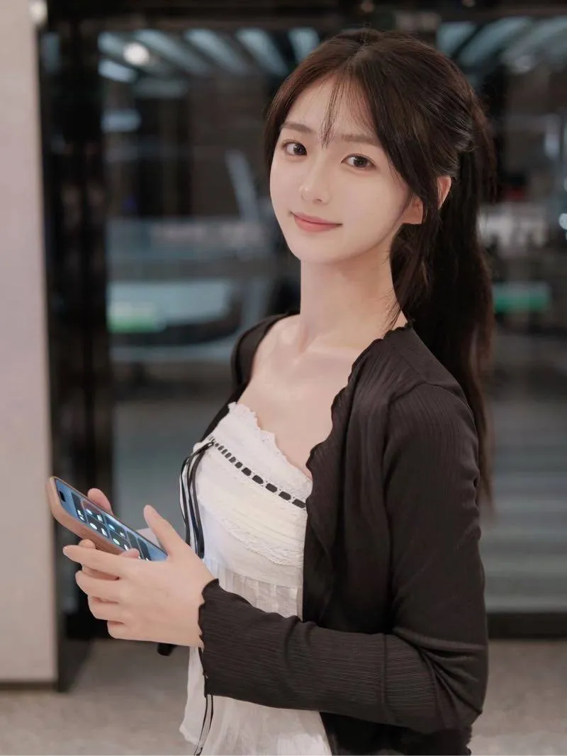 寒假兼职女高白小纯学生 香菜 Gallery 3
