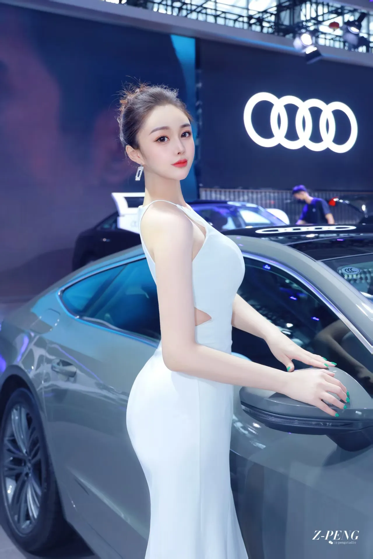 淼淼(空姐车模兼职） Gallery 3