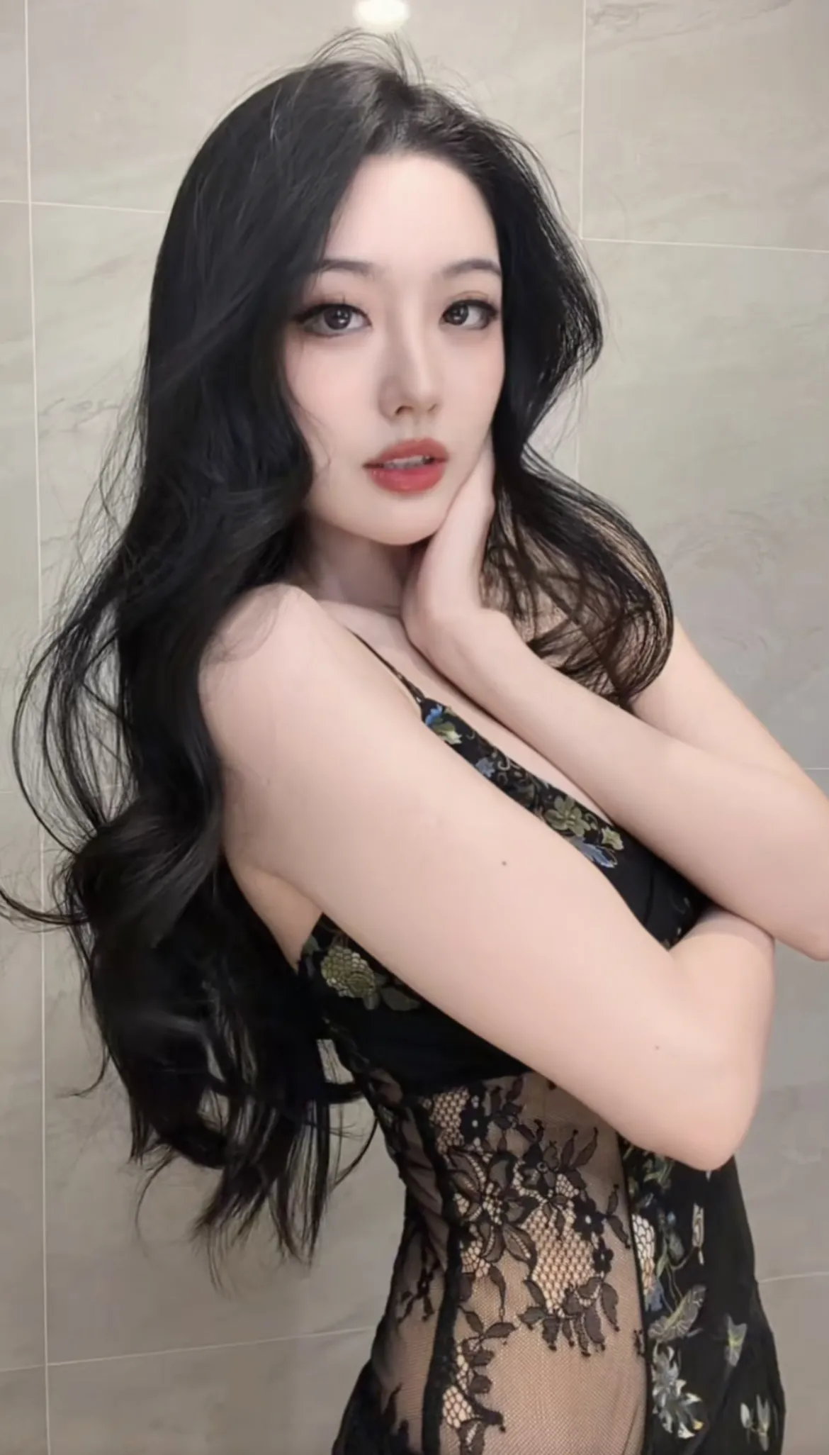 寞寞 媚眼天生服务顶级