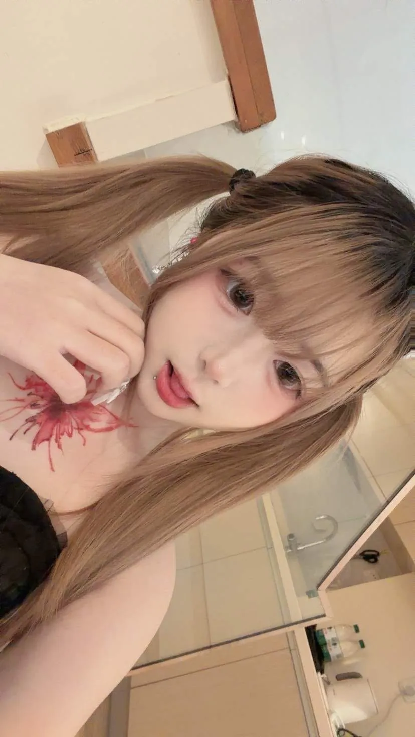 张江07小软 全网最矮白虎萝莉 抱着C Gallery 1