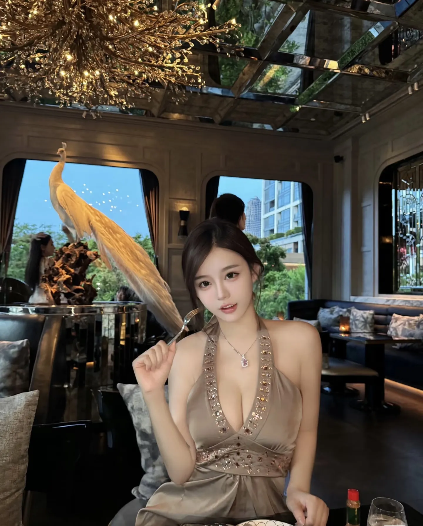 花卷，很会调情妹子飘飘逸仙回头课特多 Gallery 5