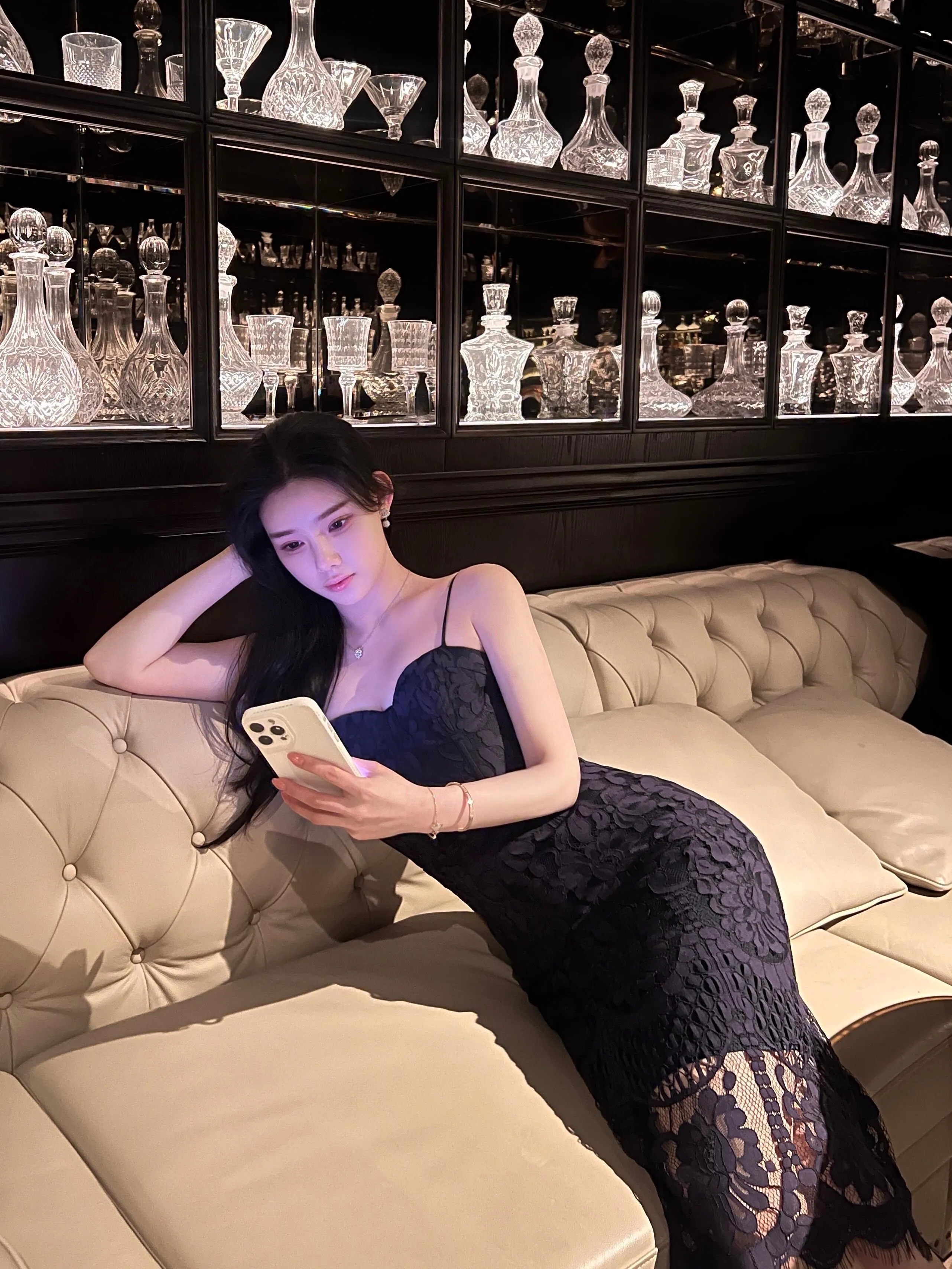 小猪🐷纯欲平模 魔鬼身材全身雪白❄️ Gallery 4