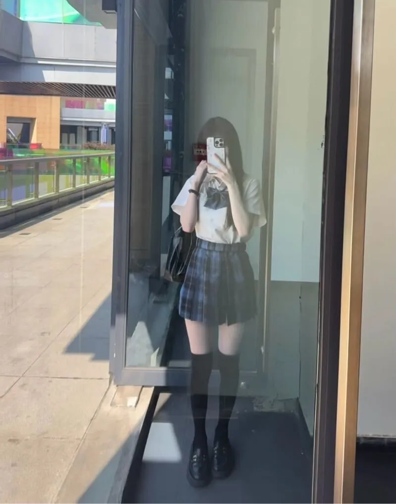 Y2711G-纯纯酱 浦东极品小纯白虎 Gallery 3