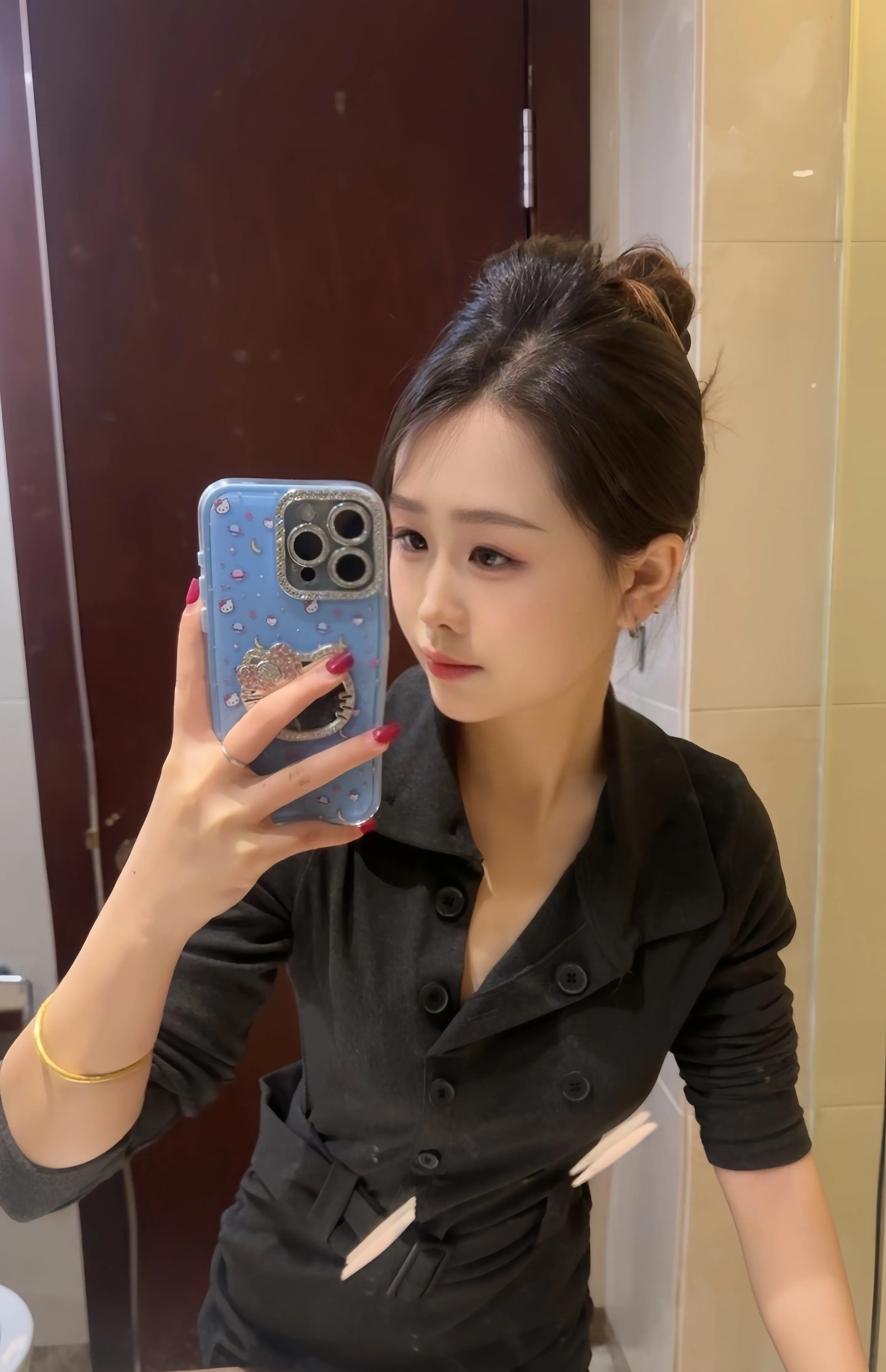 👙三点粉母狗🏠浦东🌈希瑶 Gallery 1