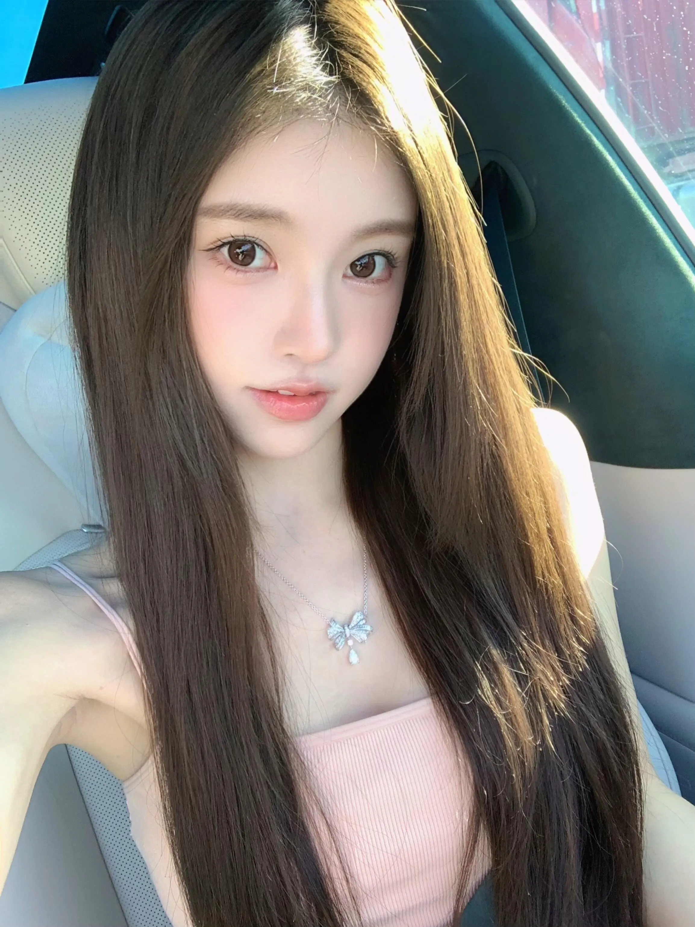 上海极品巨乳 Gallery 1