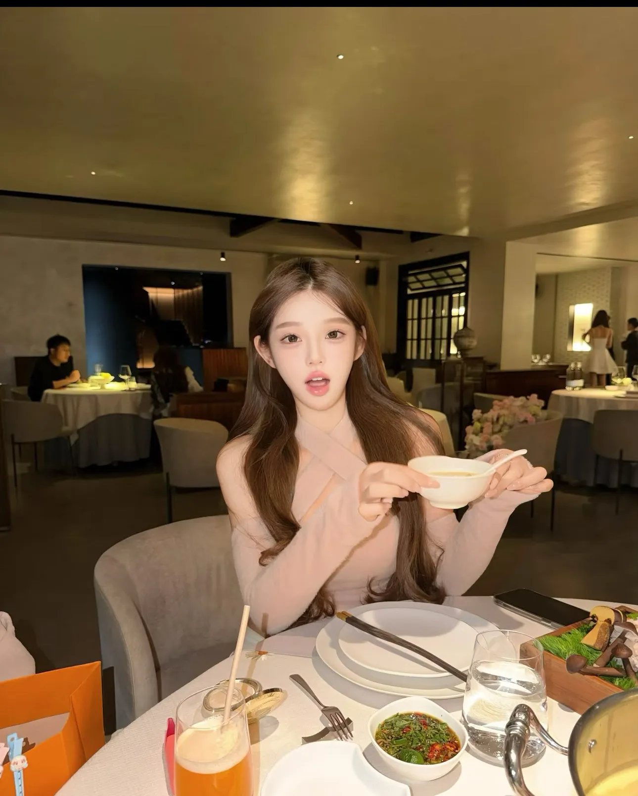 上海纯欲天花板 Gallery 2