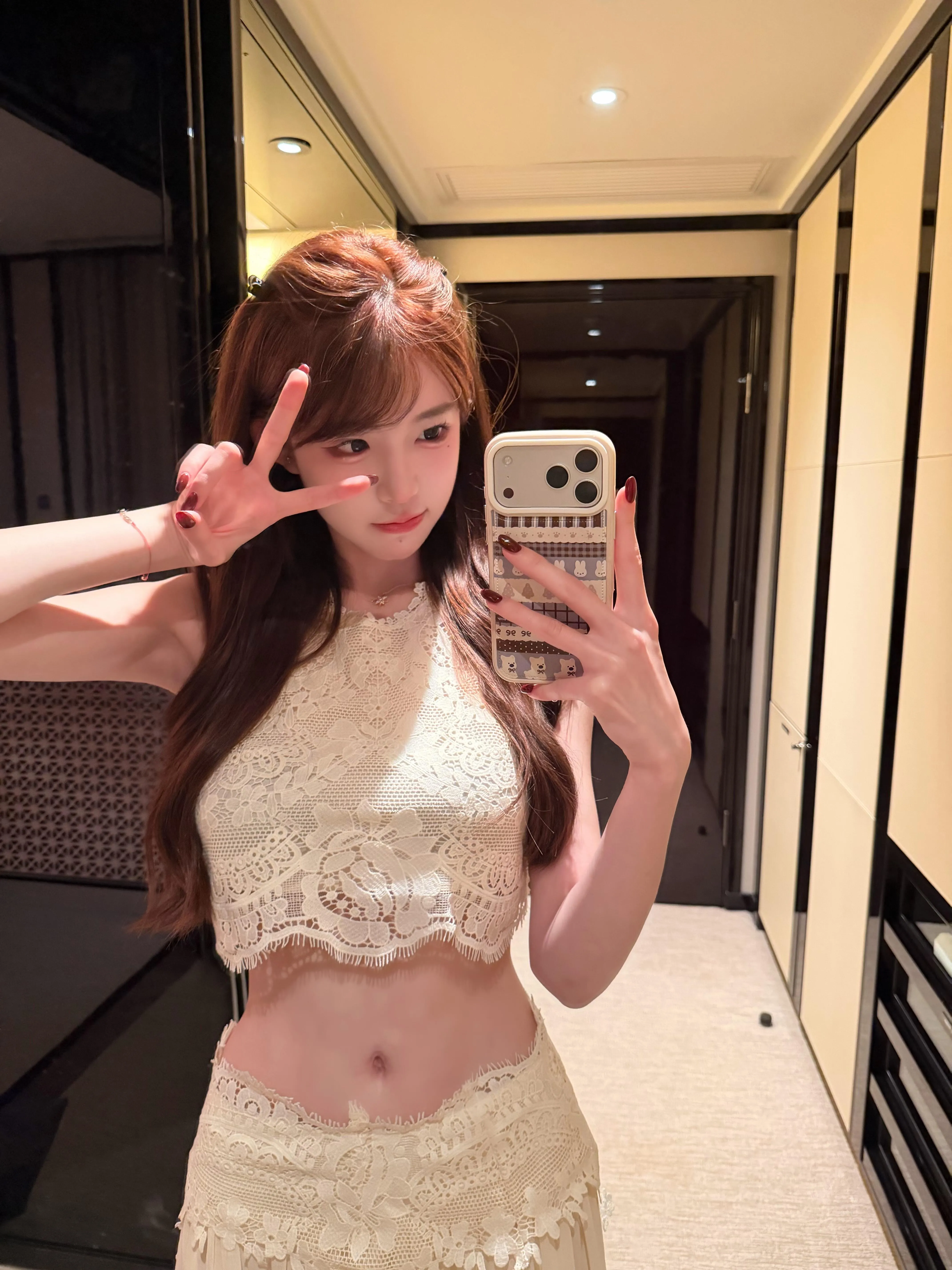 琉琉，混血儿萝莉刚破处下海紧致水汪汪粉嫩 Gallery 5