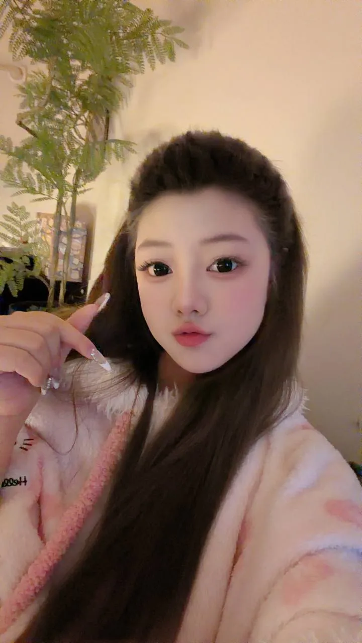 闵行希希 08后,乖巧懂事.会聊天.照骗赔一万 Gallery 1