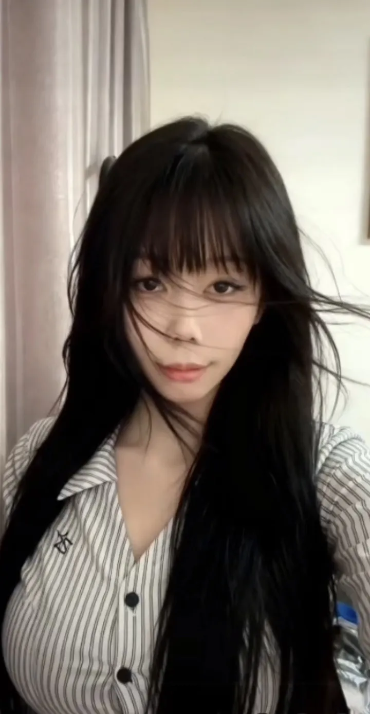 主动热情 骚逼肉肉 Gallery 4