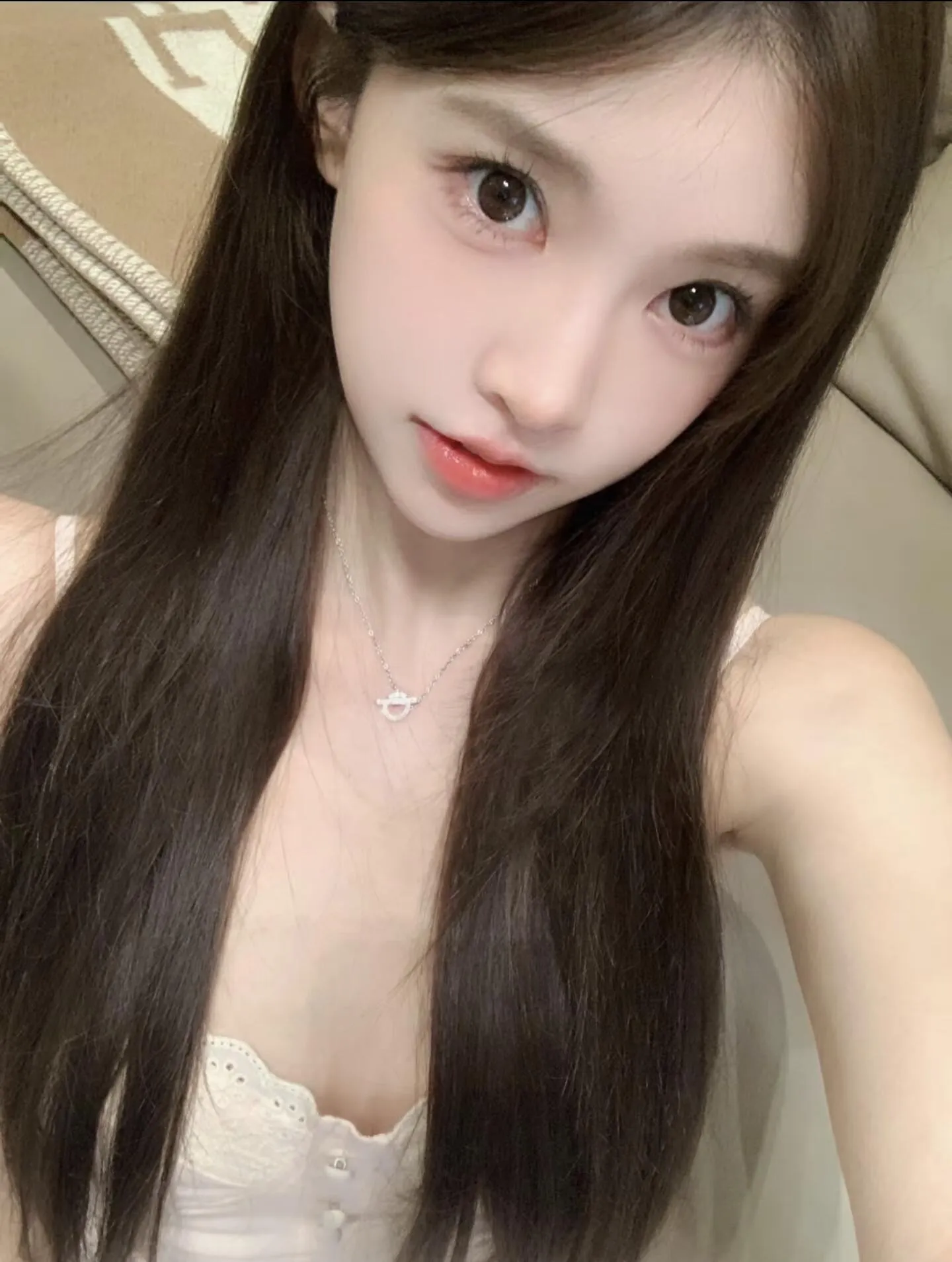 小七，🔥刚下海三点粉嫩粉嫩粉嫩 Gallery 4