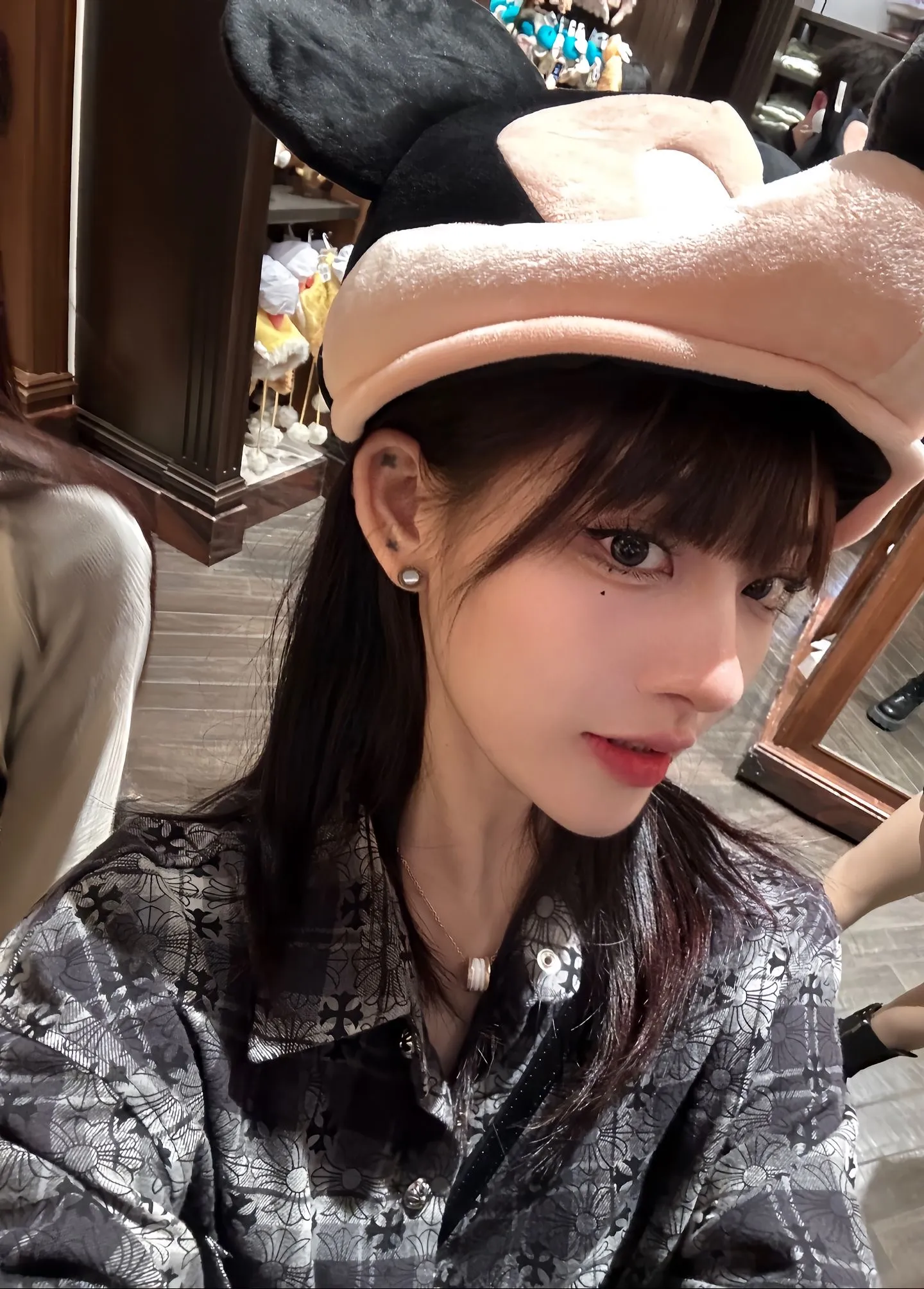 晴天 闷骚床上小骚货 Gallery 2