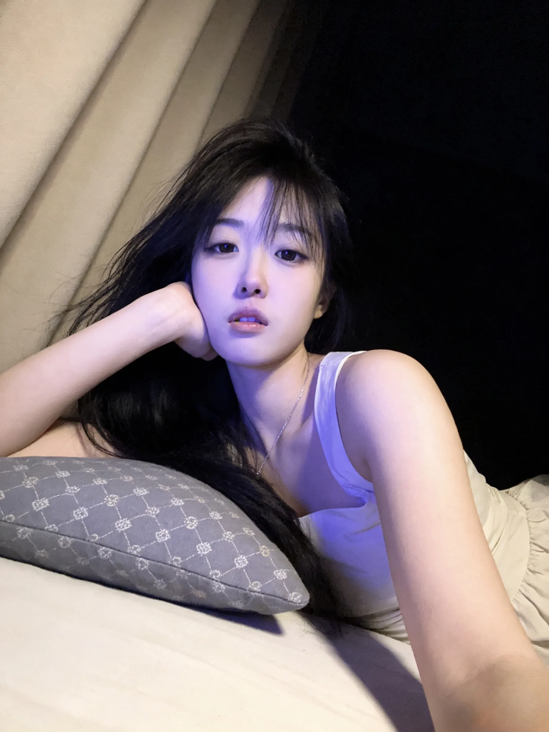 上海首开 白虎女孩安雅琪