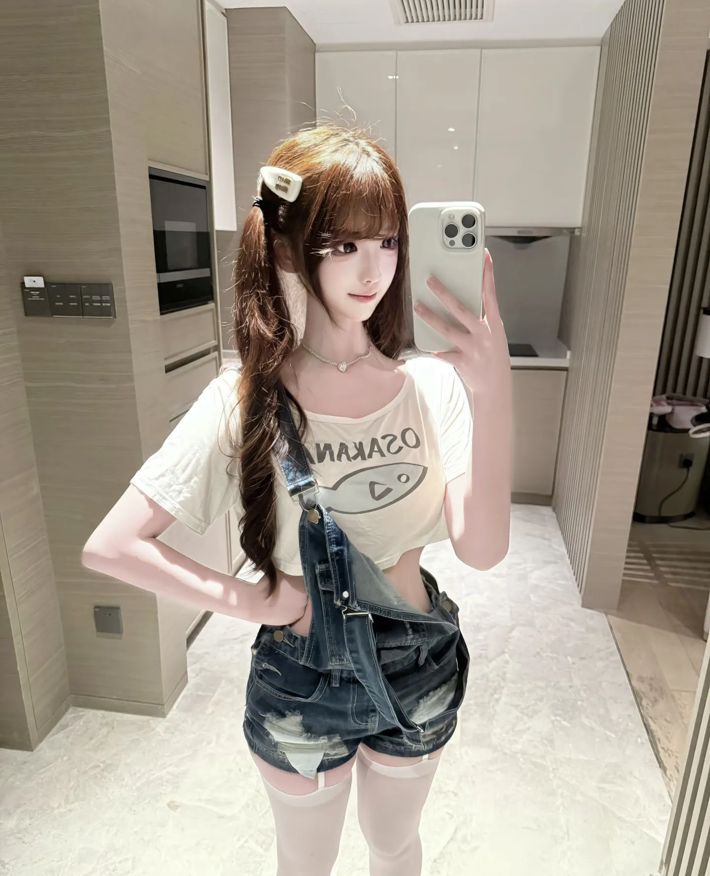 反差女孩 虾米 白虎萝莉 Gallery 2