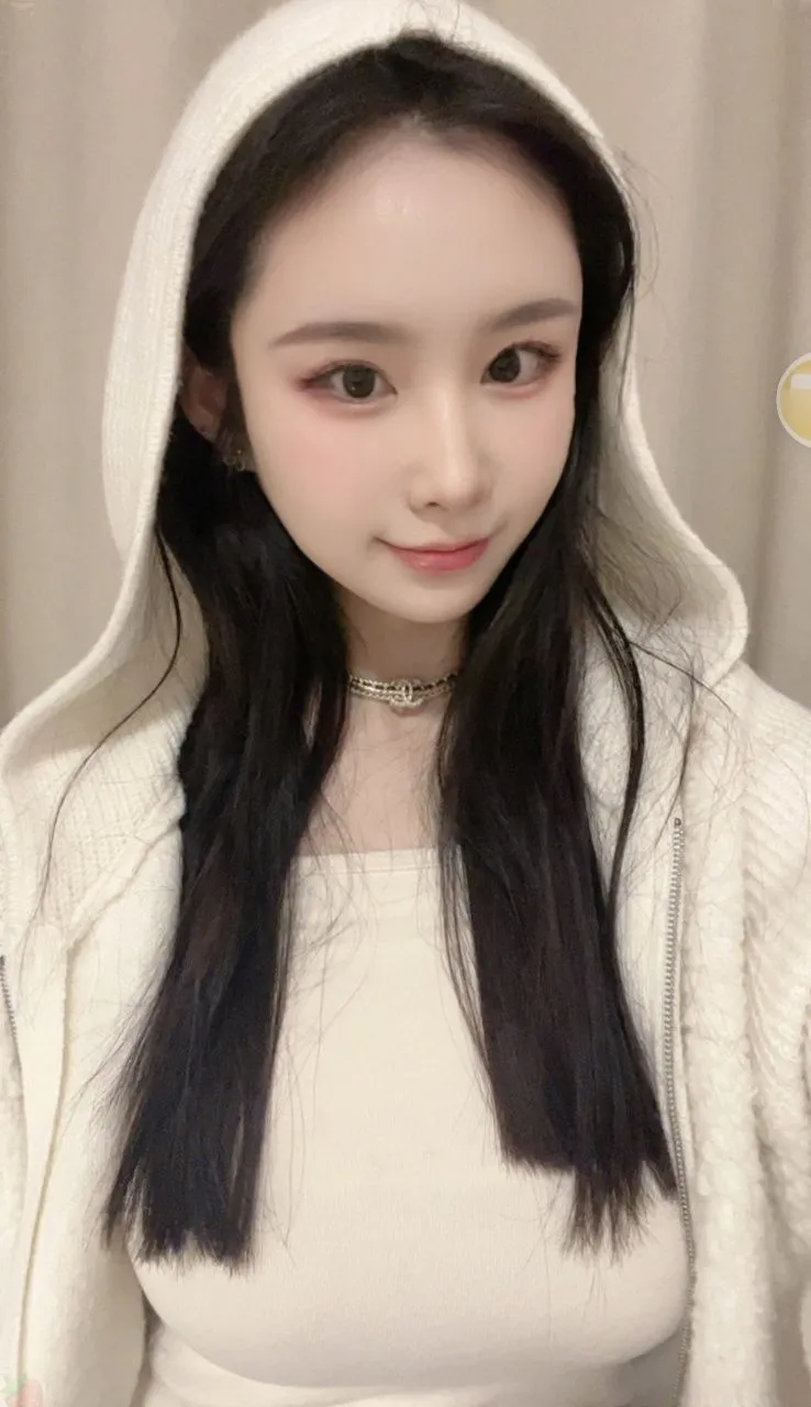 播音系大学生 皮肤雪白 纯欲女友款 Gallery 2