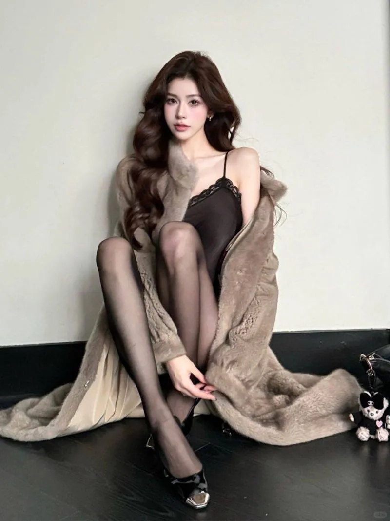 梦中情人书瑶 街拍模特 兼职短开 Gallery 4