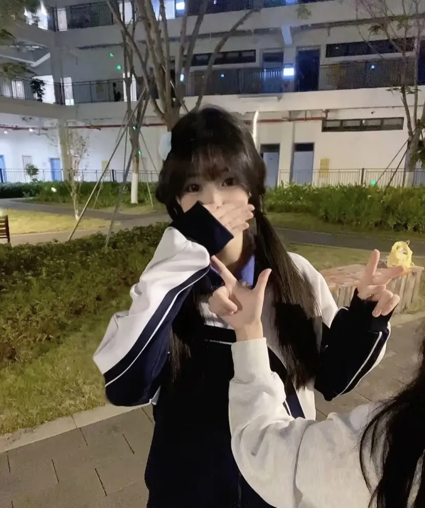 芊芊 在校高中生 等哥哥来调教 Gallery 4