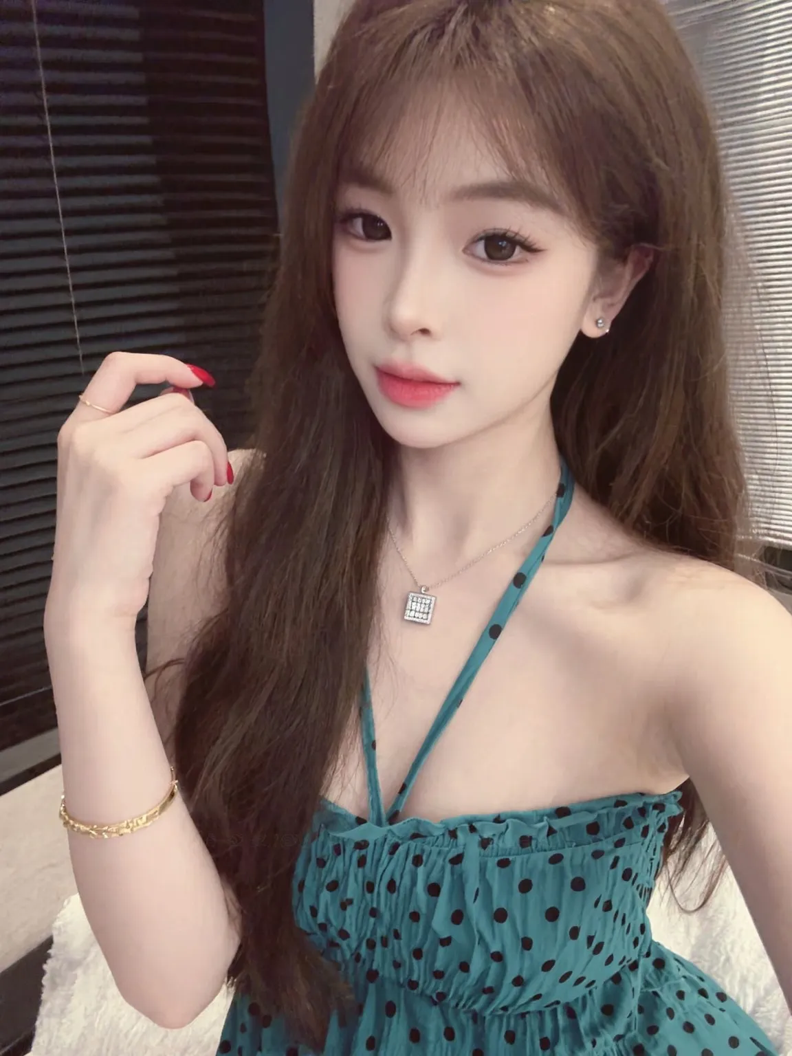 纯新人刚下海07依依 刚破处