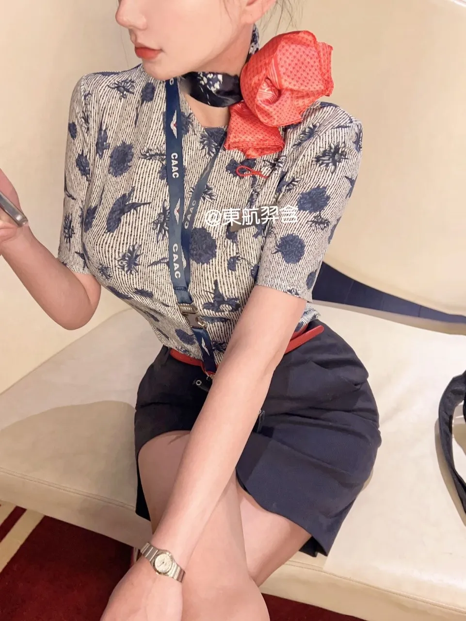 浦东鹦鹉🦜东航 175 空姐 app 可查 Gallery 6