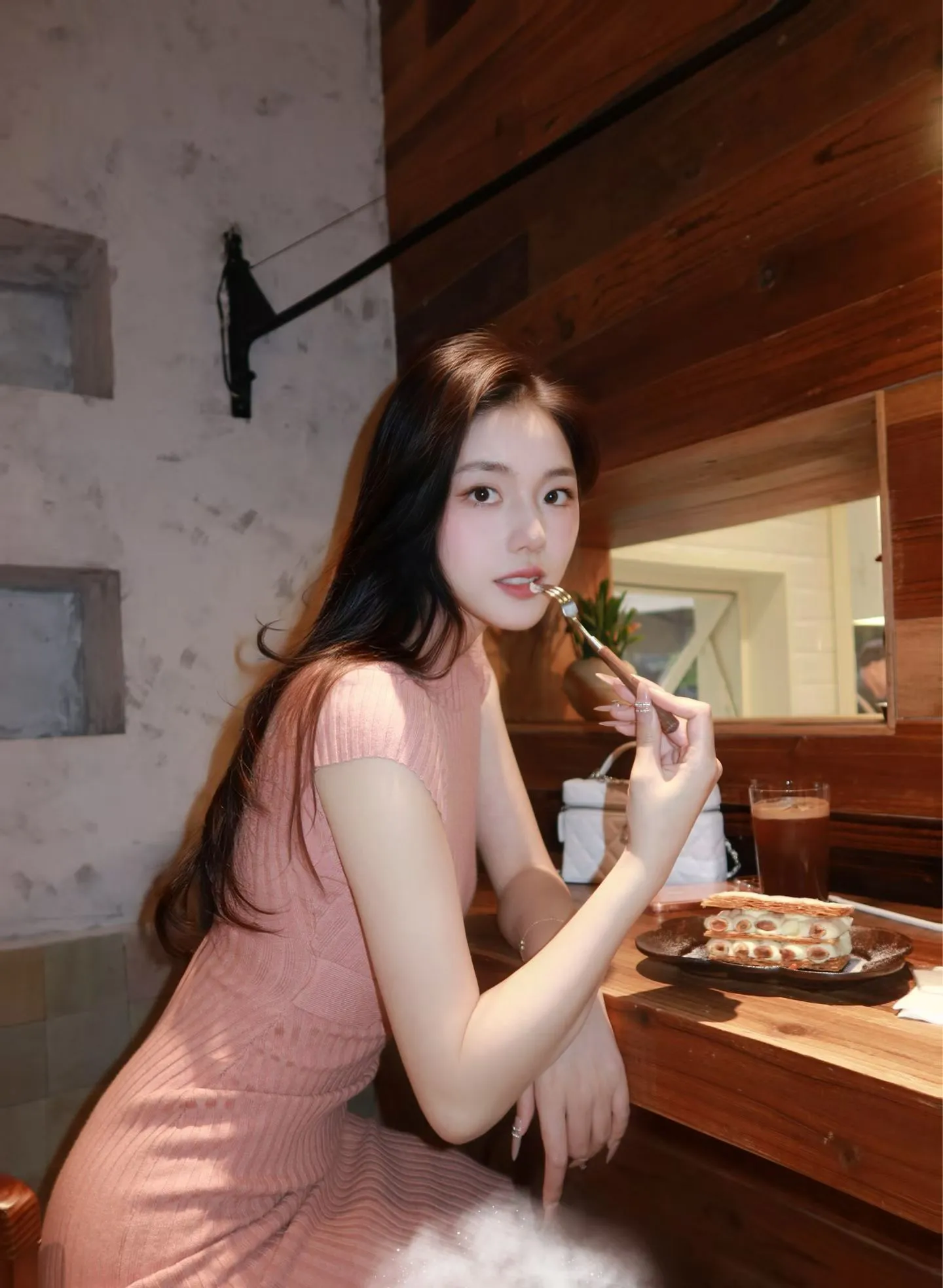 18岁 粉嫩紧致 174上戏学生陈晨 Gallery 5